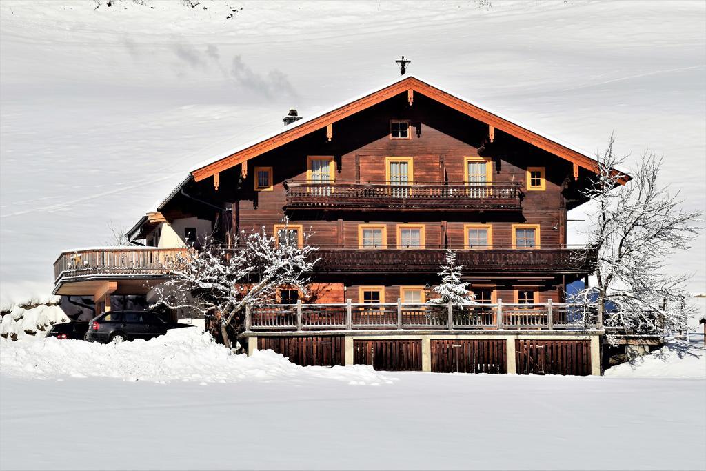 Ferienwohnung Bauernhof Obererlach Bramberg am Wildkogel Luaran gambar